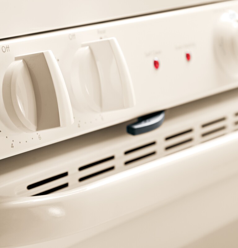 30" Free-Standing Electric Range JB450DFCC