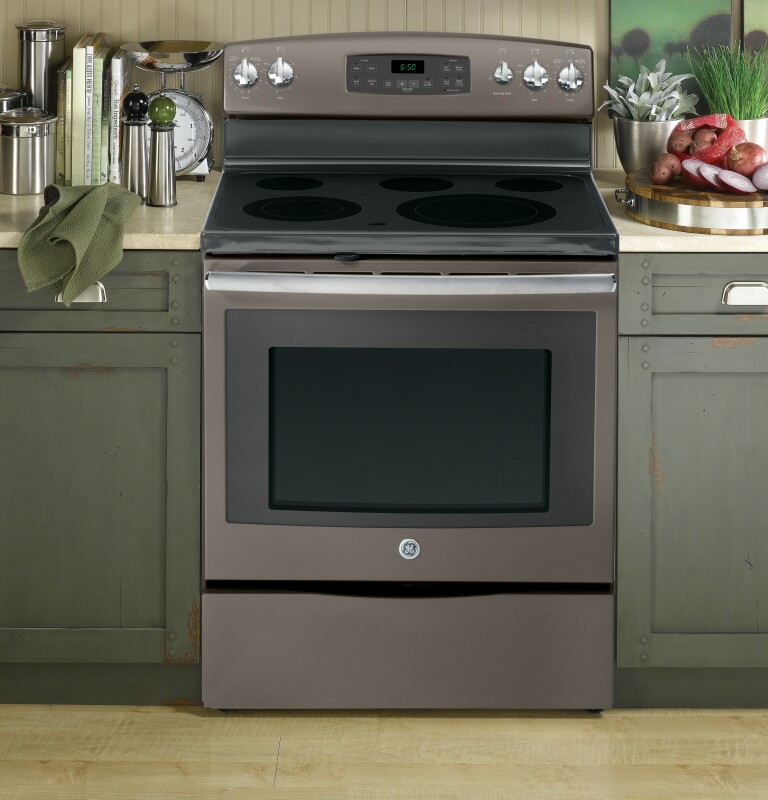30" Free-Standing Electric Range JB650EFES
