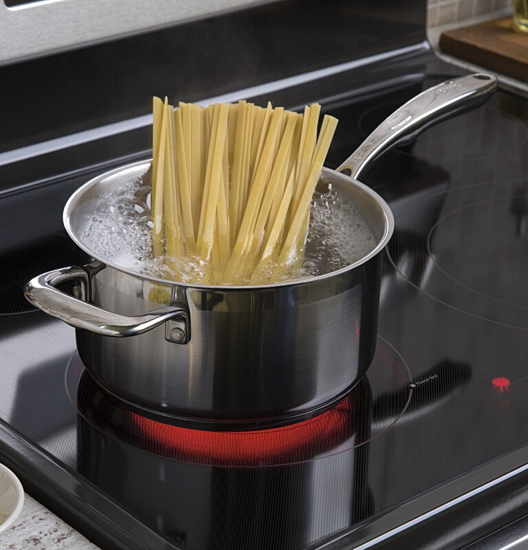 30" Free-Standing Electric Convection Range JB655DKBB