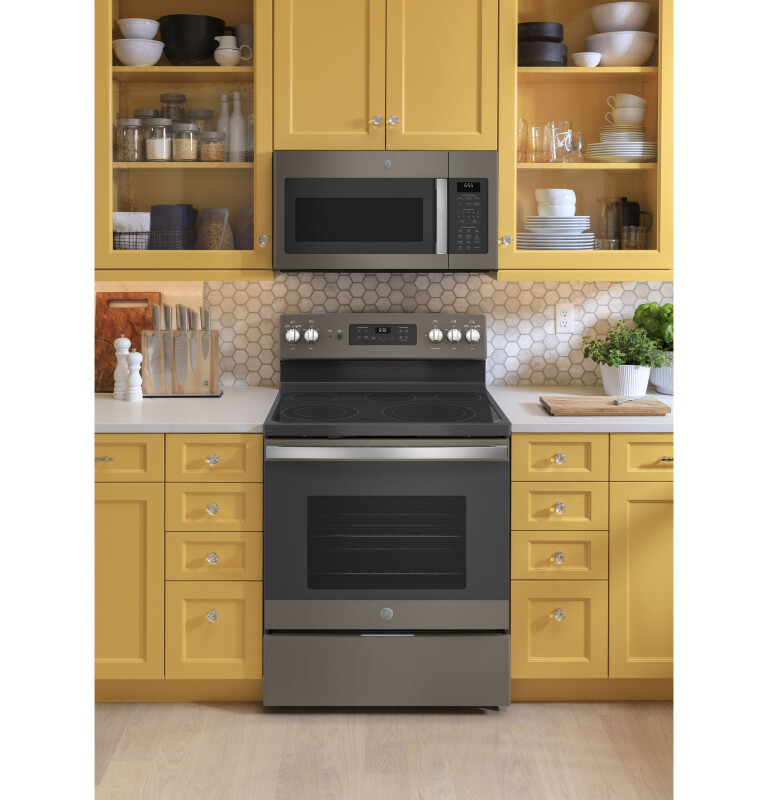 30" Free-Standing Electric Convection Range JB655EKES