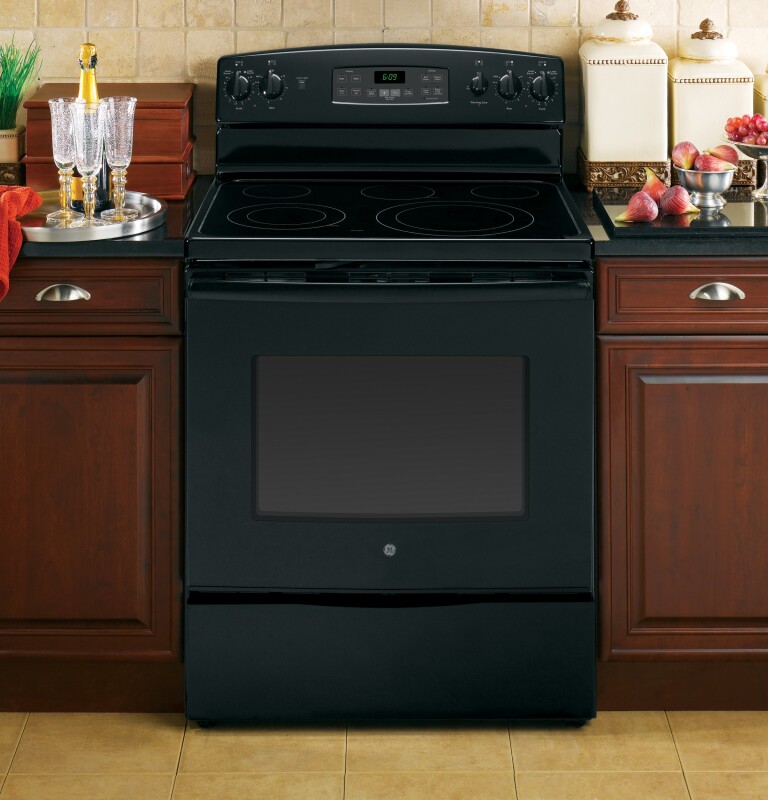 30" Free-Standing Electric Convection Range JB690DFBB