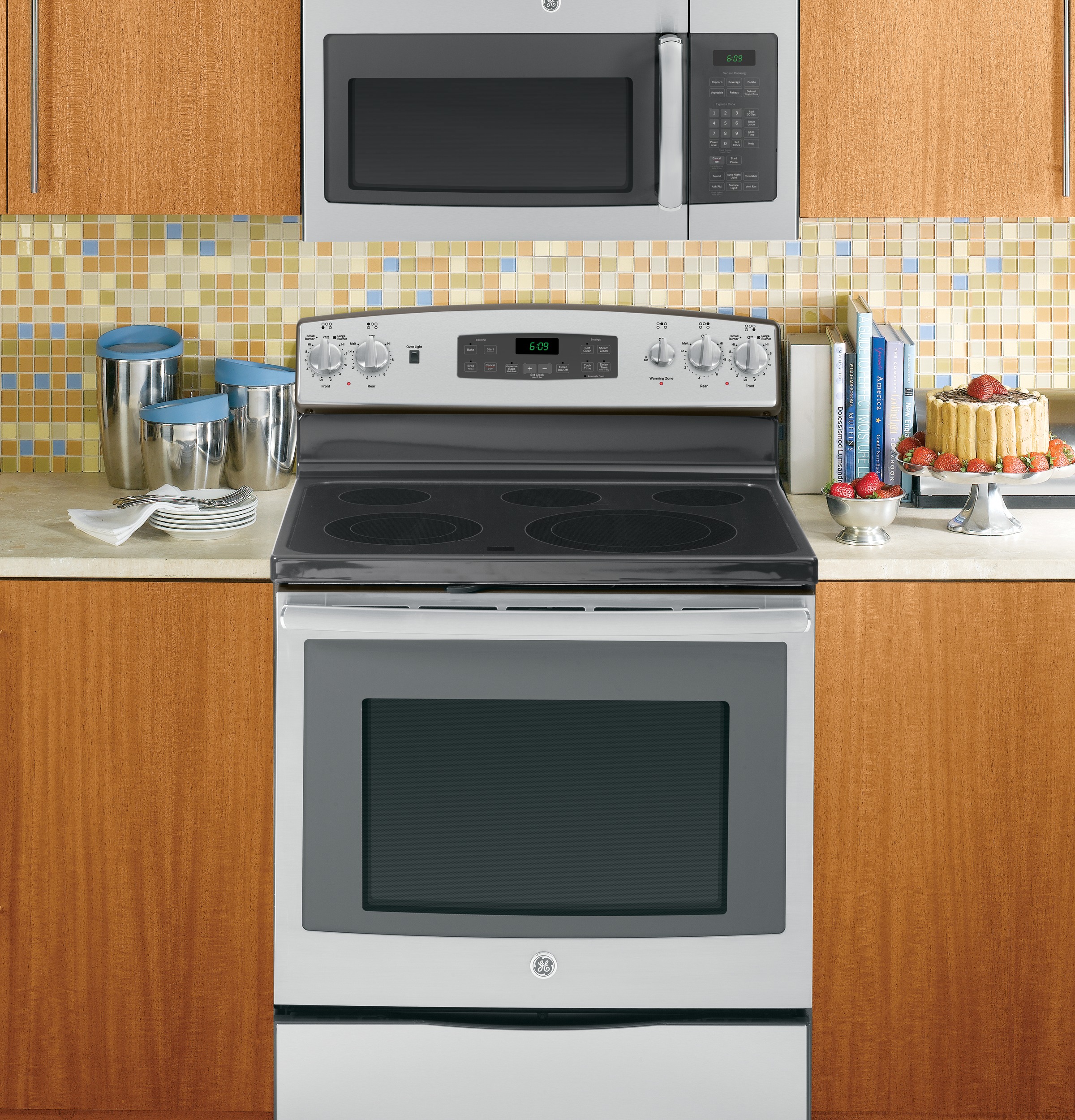 30" Free-Standing Electric Convection Range JB695SFSS