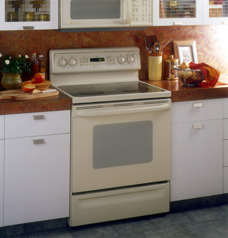 GE Profile Performance Spectra™ 30" Free-Standing QuickClean™ Electric Range JB940ABAA