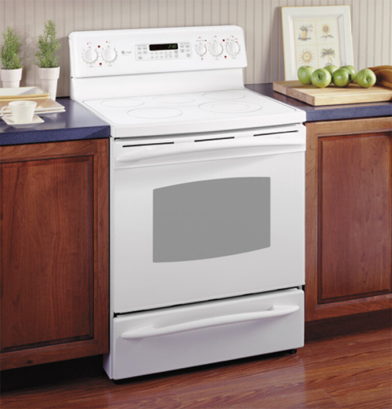 30" Free-Standing CleanDesign Electric Range JBP99THWW