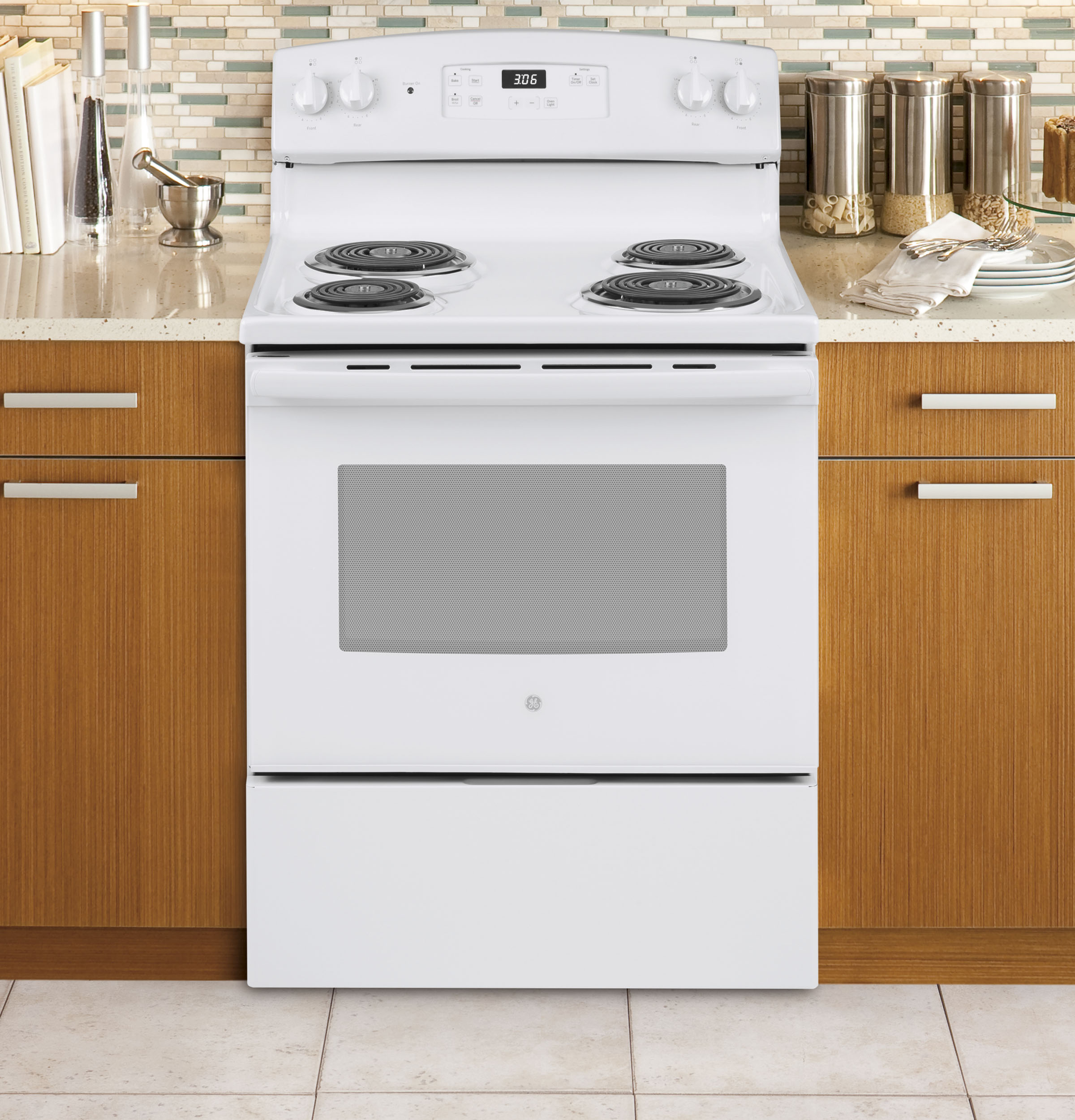 30" Free-Standing Electric Range JBS360DMWW