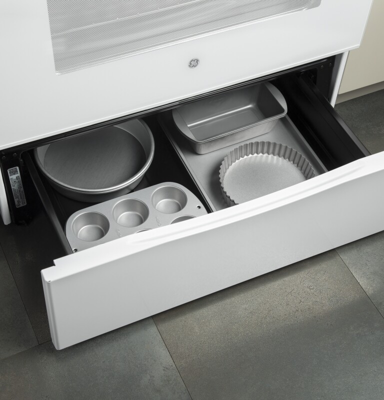 30" Free-Standing Electric Range JBS60DKWW