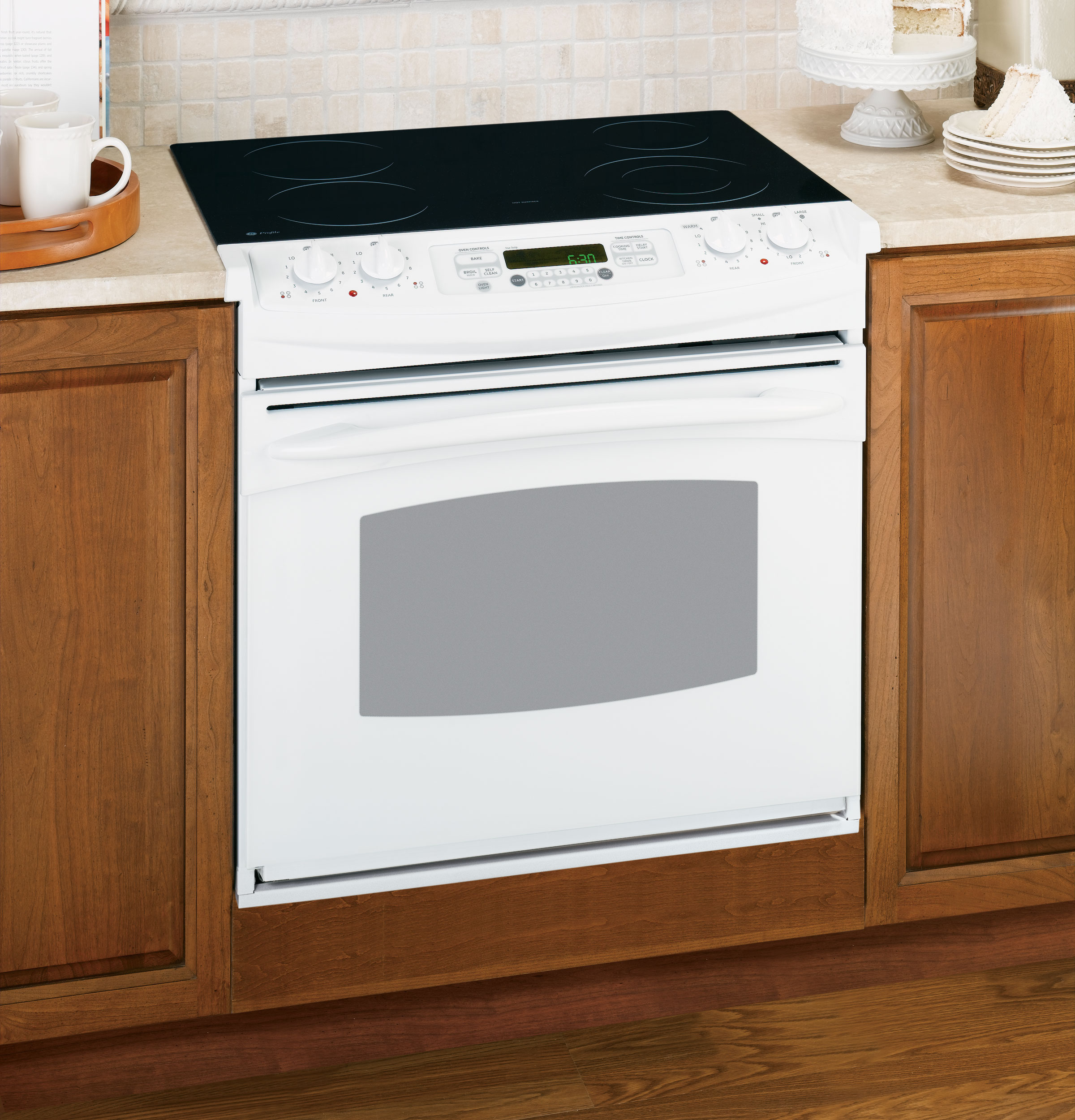 30" Drop-In Electric Range JD900WKWW
