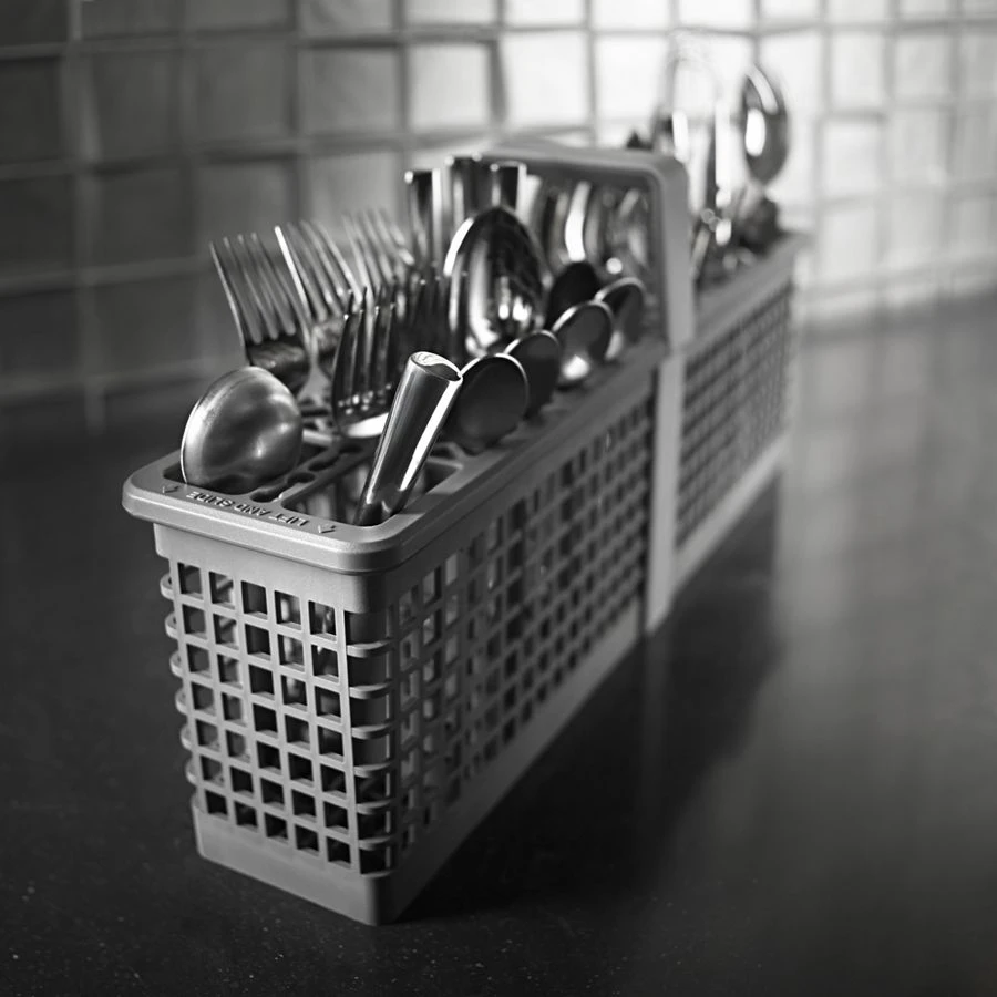 Pro-Style 24” Built-In TriFecta Dishwasher, 38dBA JDTSS246GP