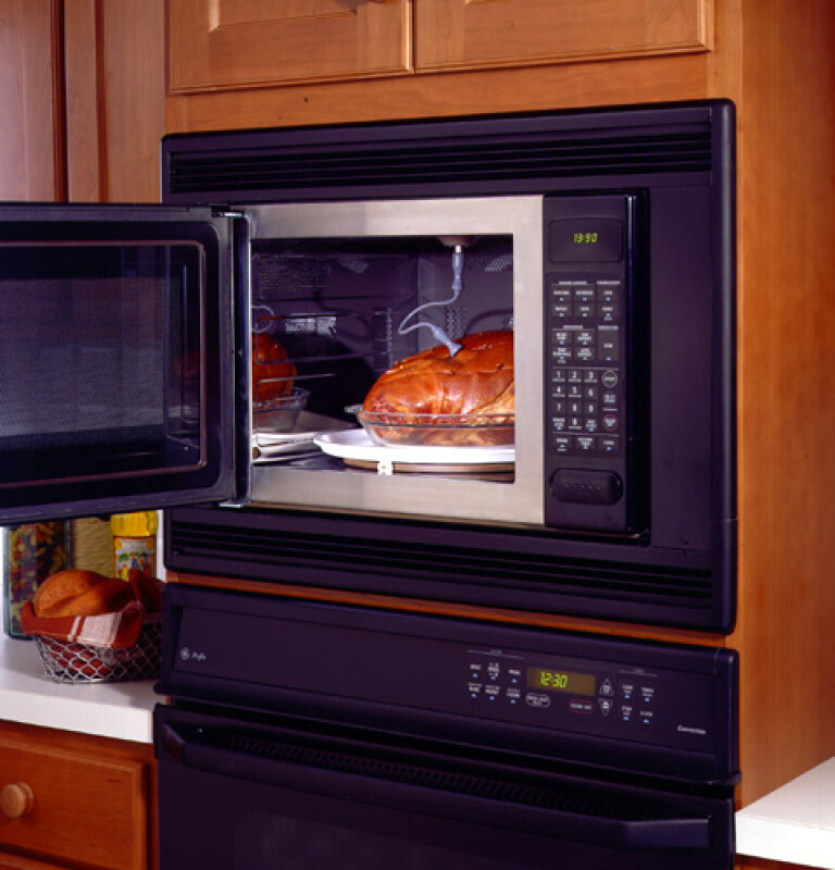 1.3 Cu.Ft. Capacity Countertop Microwave / Convection Oven with Sensor Cooking Controls ; 850 Watts JE1390GV