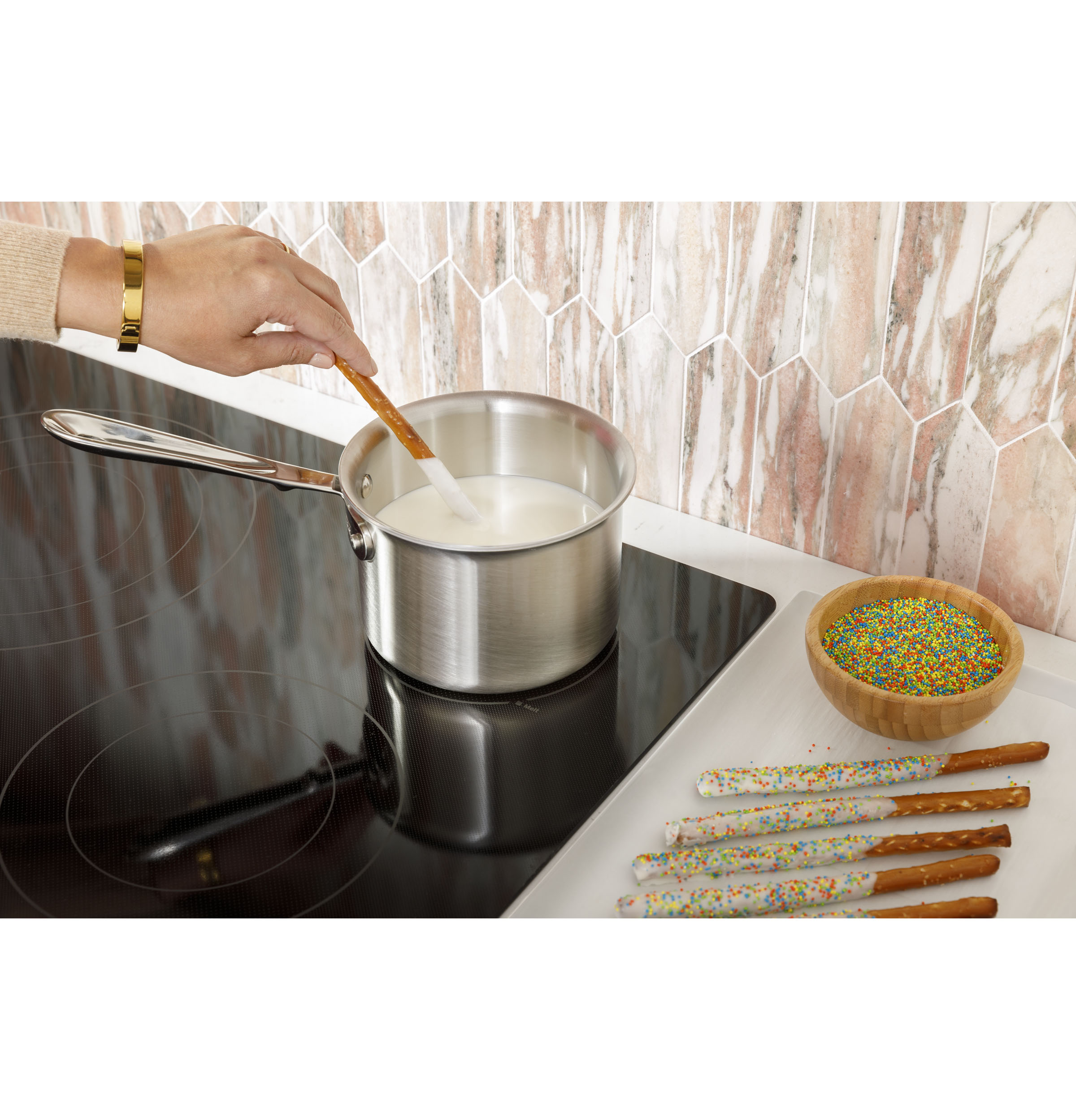 30" Built-In knob Control Electric Cooktop JEP5030DTBB