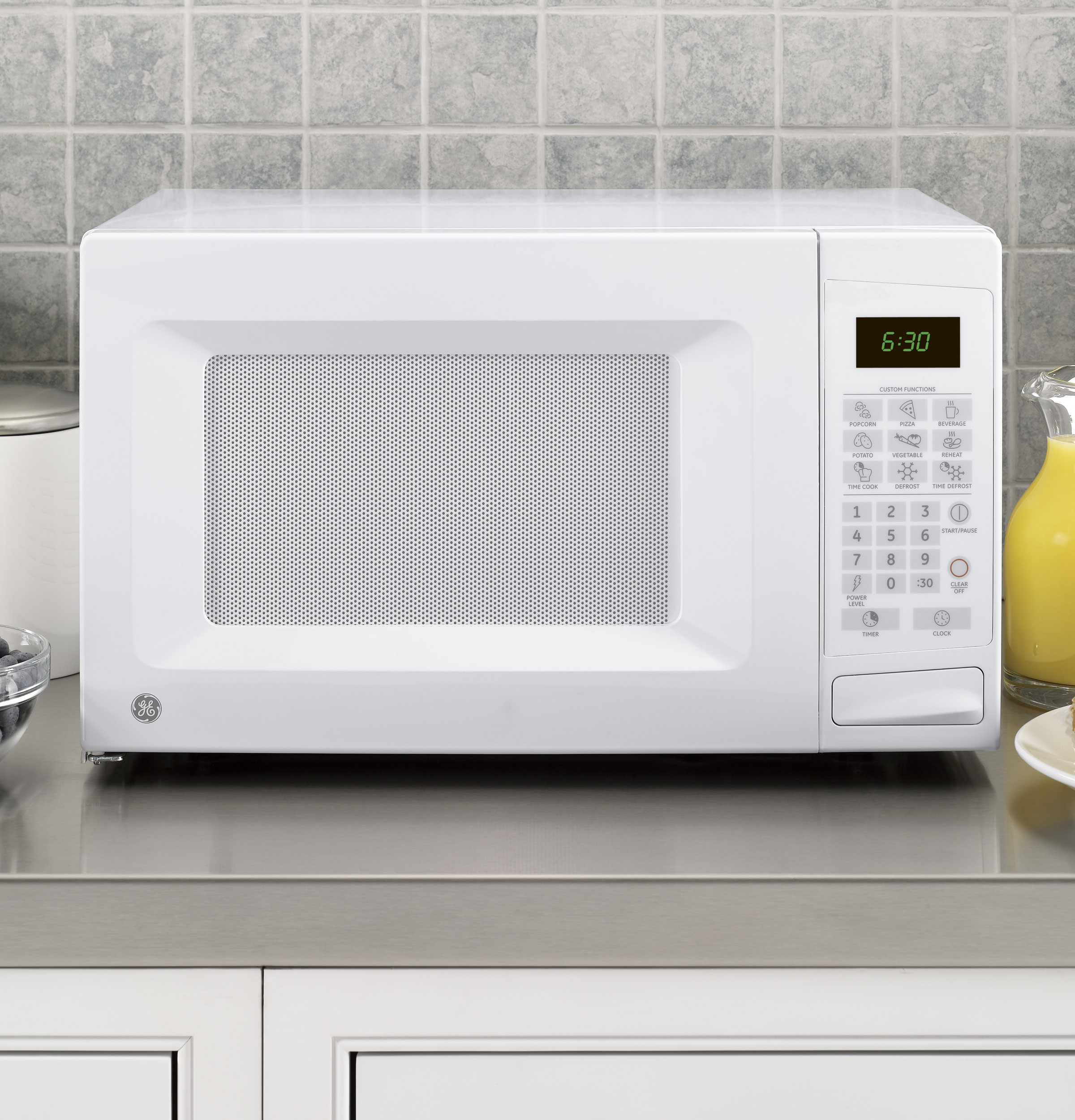 .7 Cu. Ft. Capacity Countertop Microwave Oven JES0738DPWW