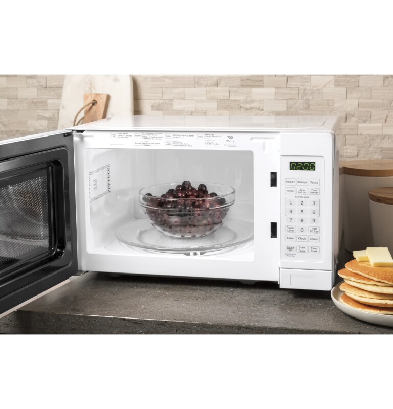 0.7 Cu. Ft. Capacity Countertop Microwave Oven JES1072DMWW