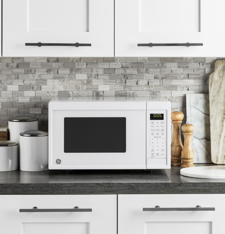 0.9 Cu. Ft. Capacity Countertop Microwave Oven JES1095DMWW