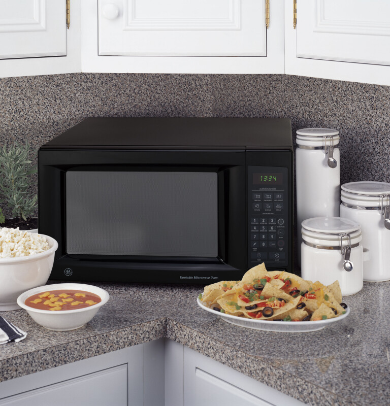 1.3 Cu. Ft. Capacity Countertop Microwave Oven JES1334BH