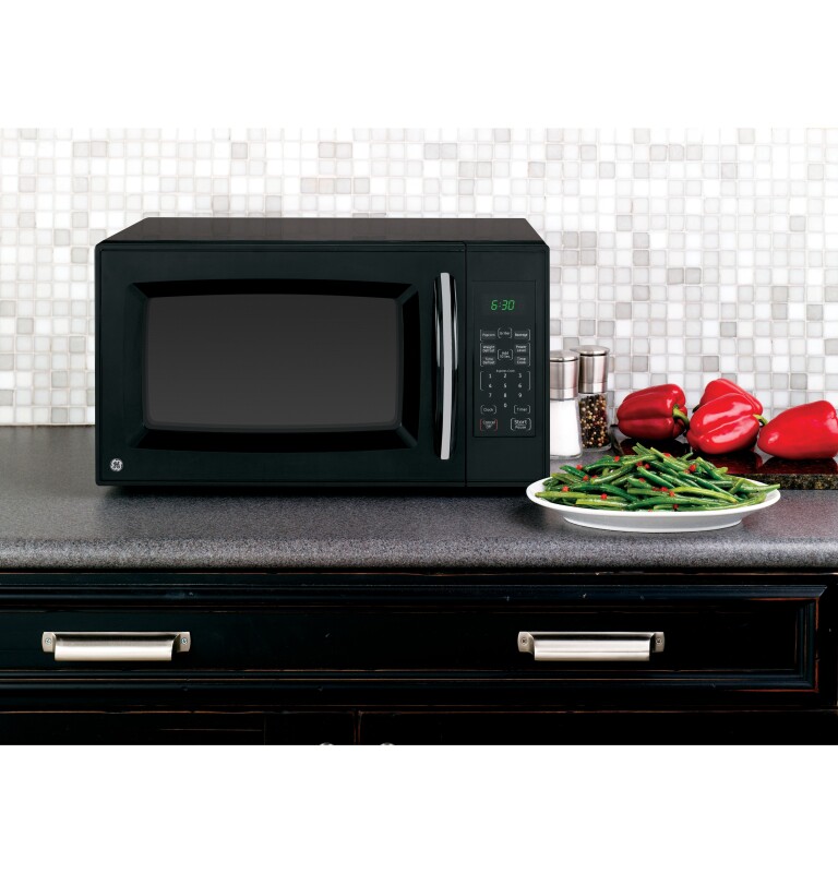 1.3 Cu. Ft. Countertop Griller Microwave Oven JES1380DRBB