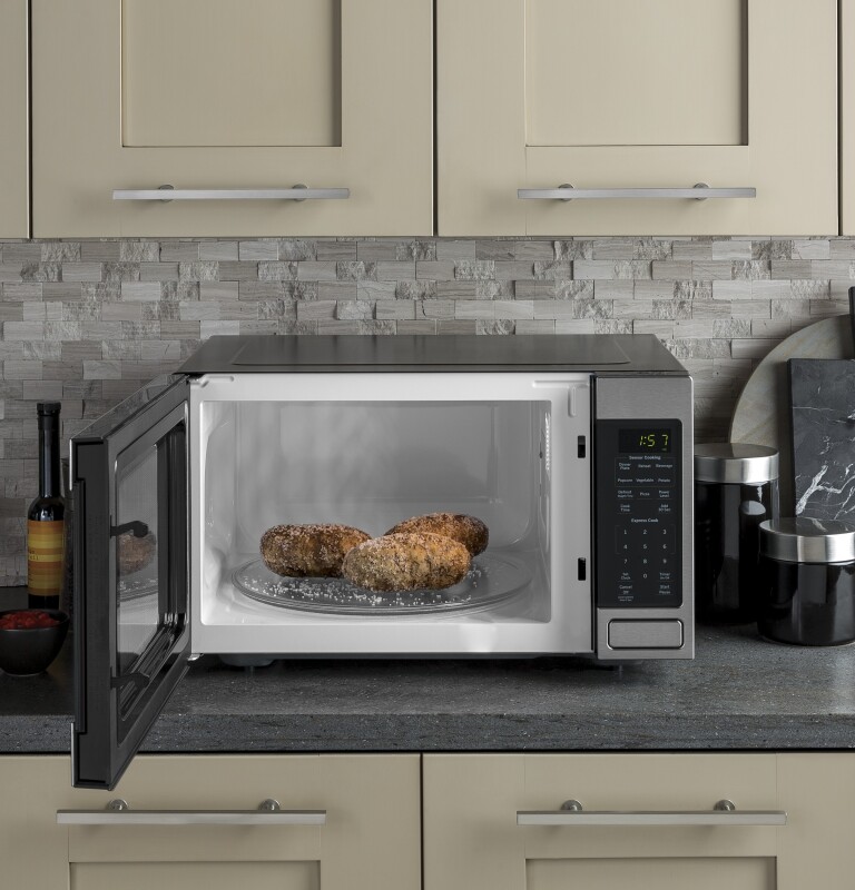 1.6 Cu. Ft. Countertop Microwave Oven JES1657SMSS