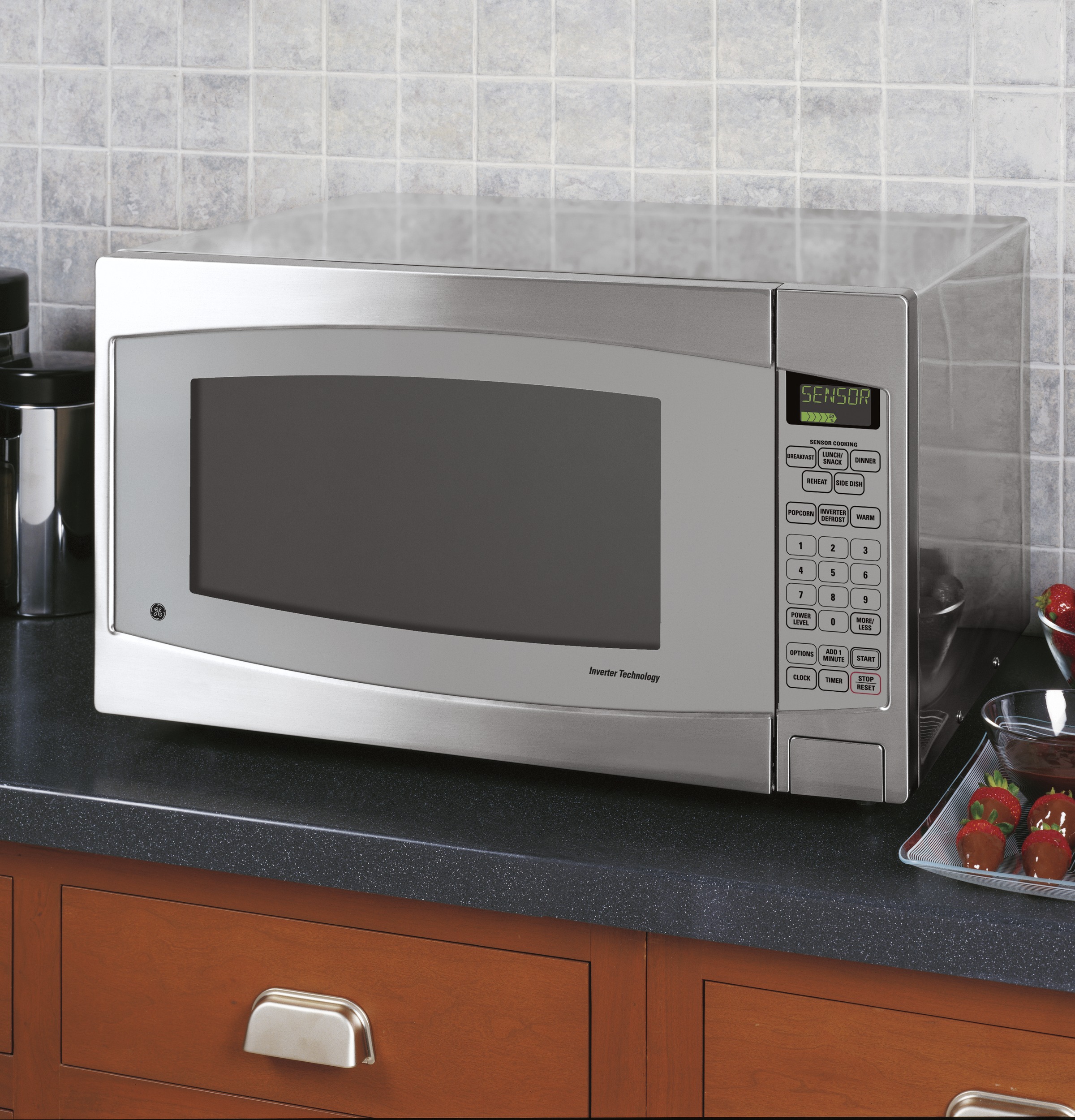 2.2 Cu. Ft. Capacity Countertop Microwave Oven JES2251SJ