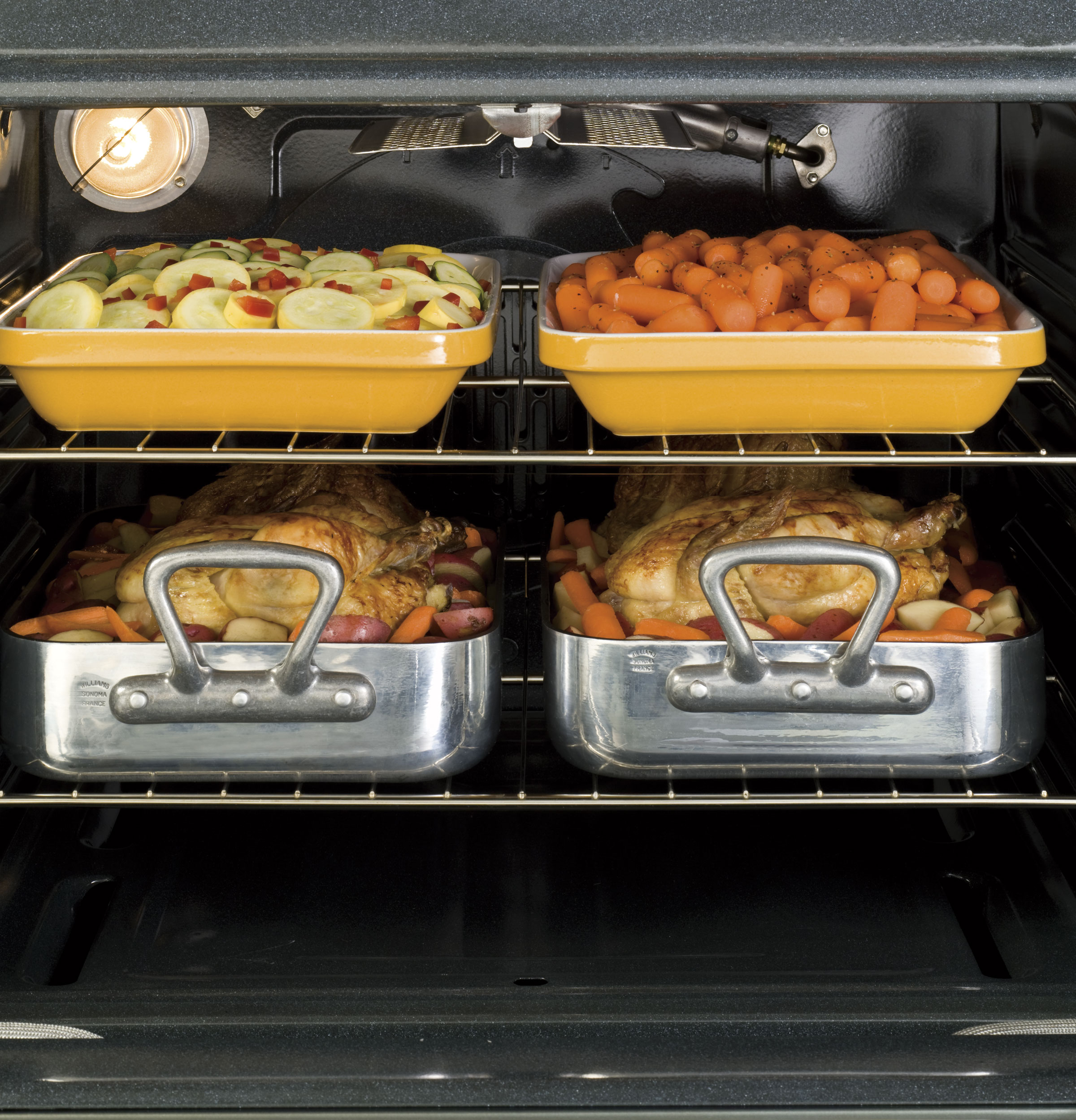 30" Free-Standing Gas Convection Range JGB295DERWW