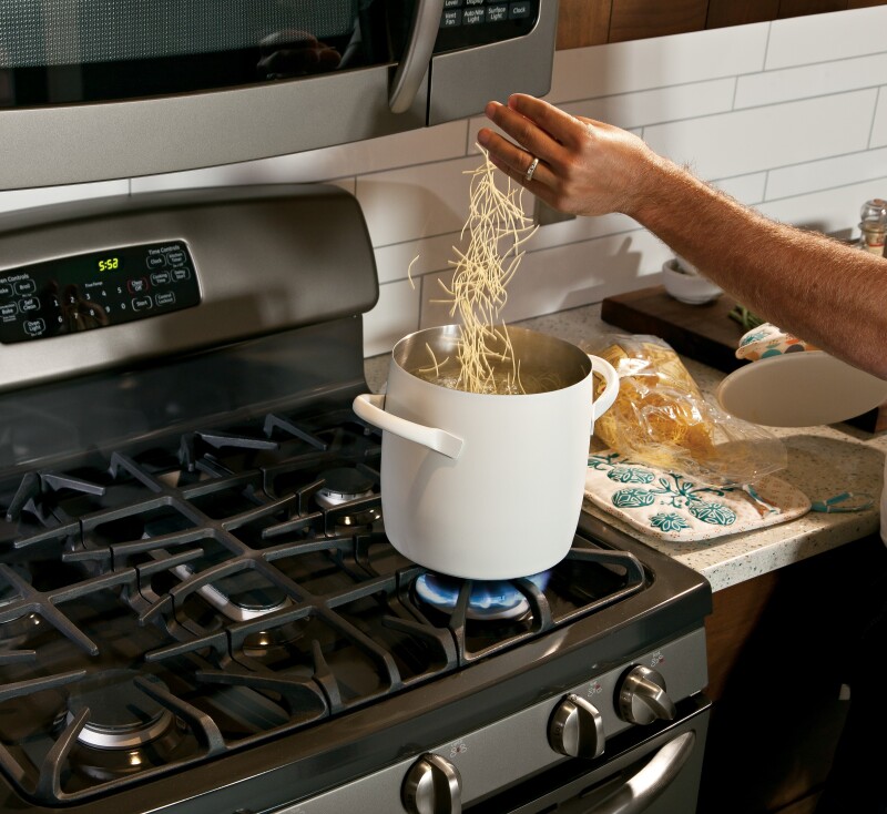 30" Free-Standing Gas Range JGB600EEDES