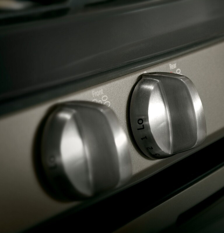 30" Free-Standing Gas Range JGB600EEDES