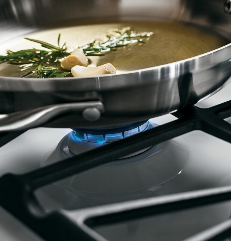 30" Free-Standing Gas Range JGB640DEFWW