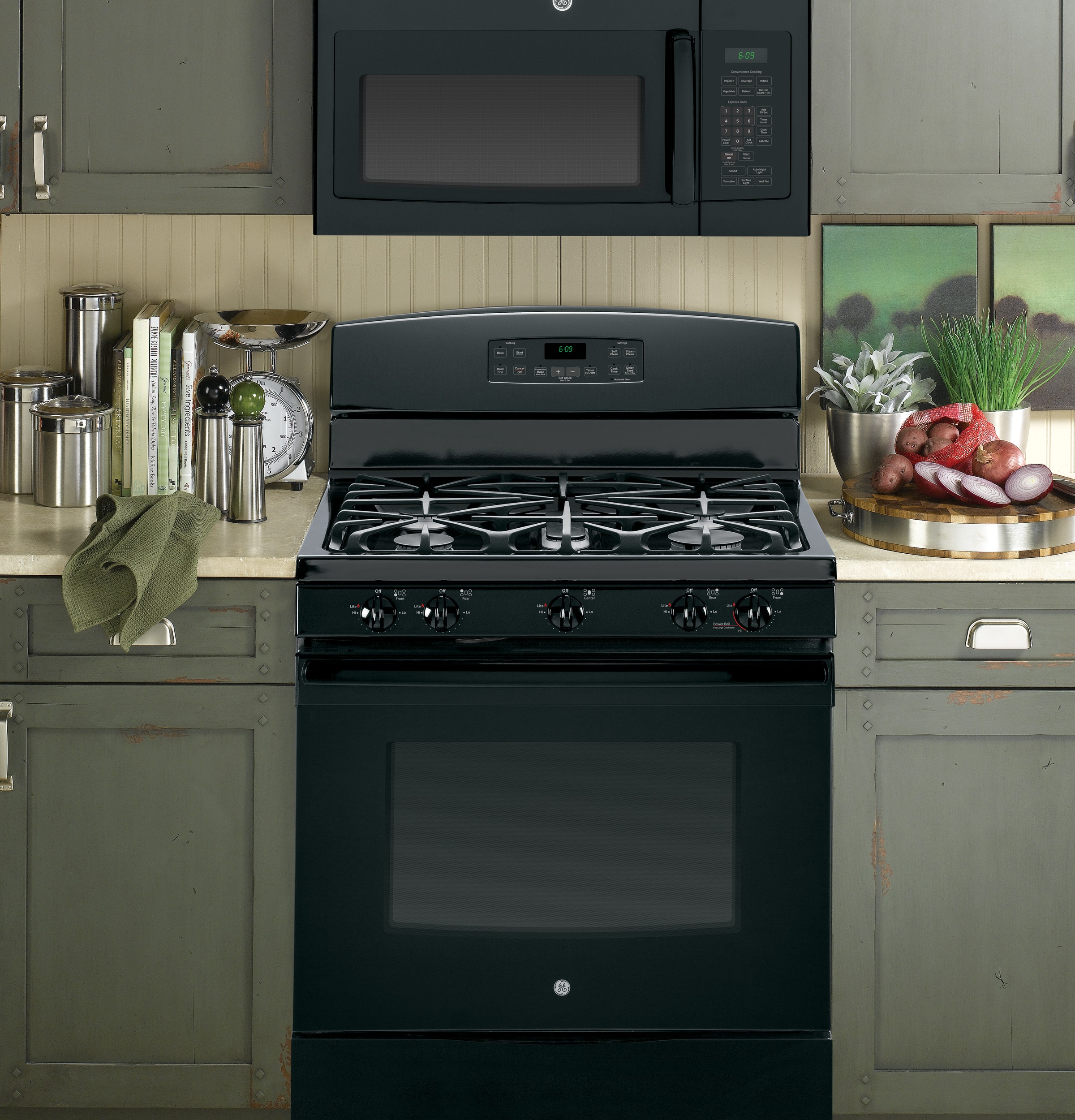 30" Free-Standing Gas Convection Range JGB697DEHBB