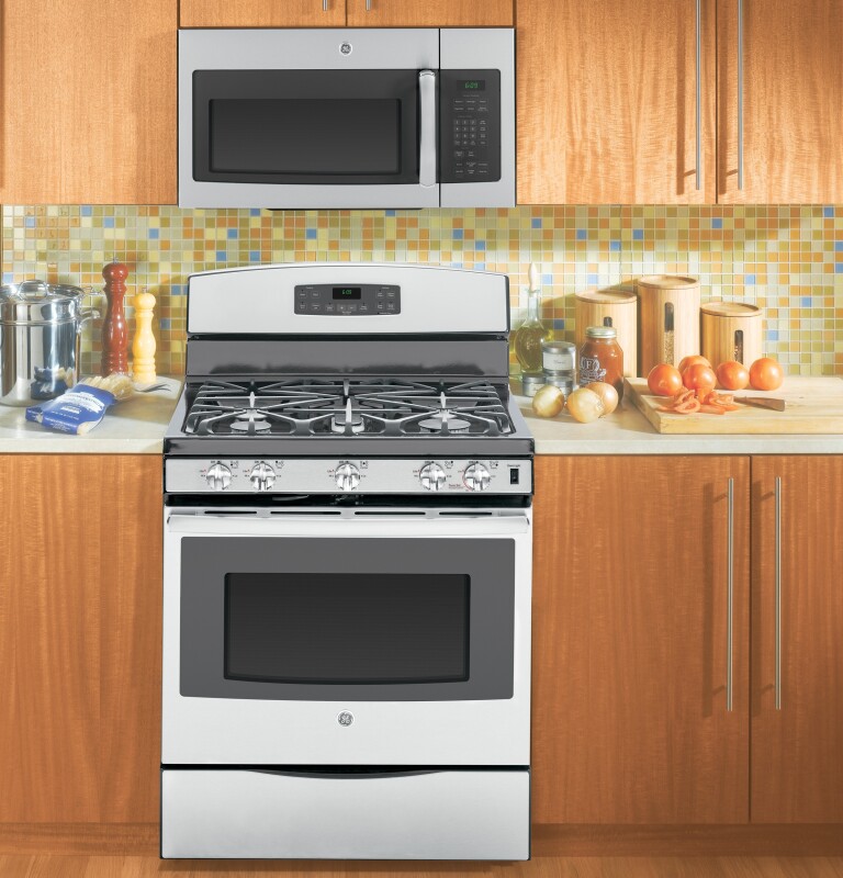 30" Free-Standing Gas Convection Range JGB697SEHSS