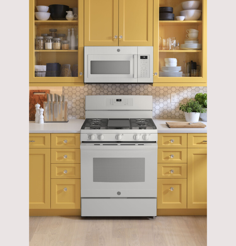 30" Free-Standing Gas Convection Range with No Preheat Air Fry JGB735DPWW
