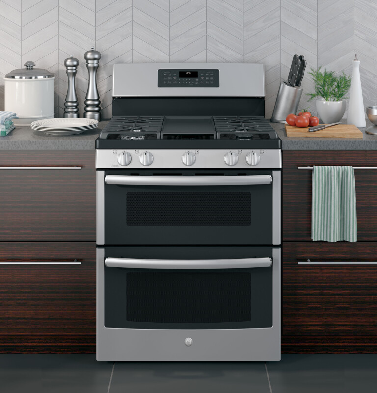 30" Free-Standing Gas Double Oven Convection Range JGB860SEJSS