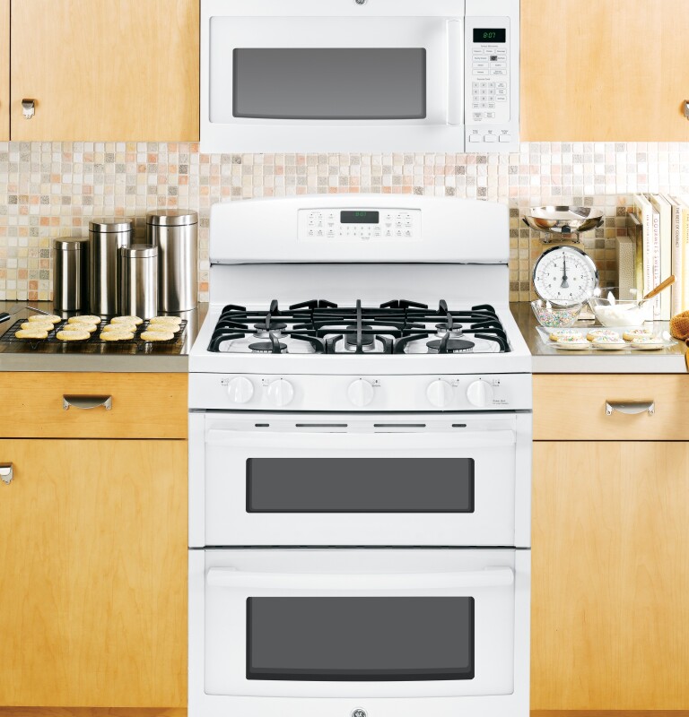 30" Free-Standing Gas Double Oven Range with Convection JGB870DEFWW