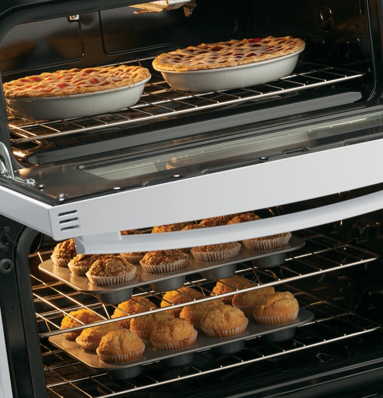 30" Free-Standing Gas Double Oven Range with Convection JGB870DEFWW
