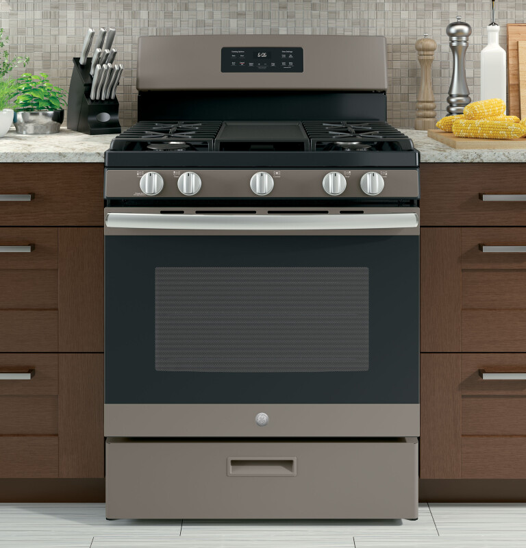 30" Free-Standing Gas Range JGBS66EEKES