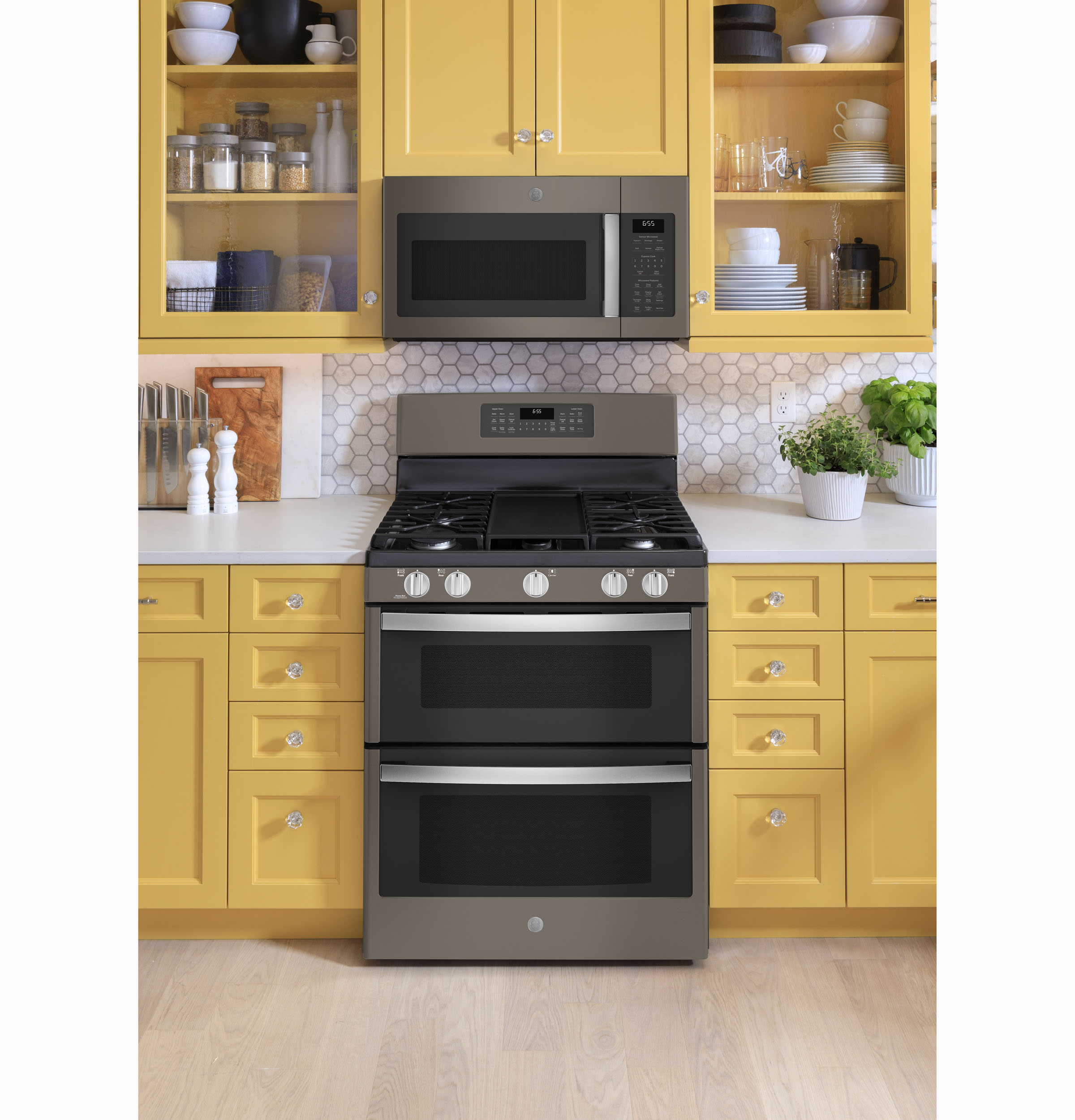 30" Free-Standing Gas Double Oven Convection Range JGBS86EPES