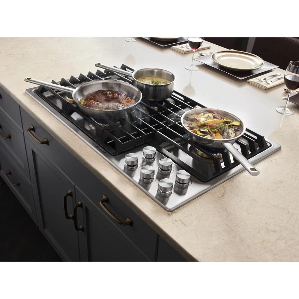 Euro-Style 36" JX3™ Gas Downdraft Cooktop JGD3536GS