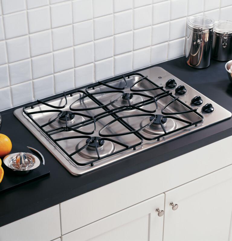 GE 30" Built-In Gas Cooktop Stainless Steel JGP328SEKSS Picture 1