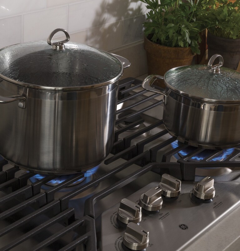 36" Built-In Gas Cooktop with 5 Burners and Dishwasher Safe Grates JGP5036SLSS