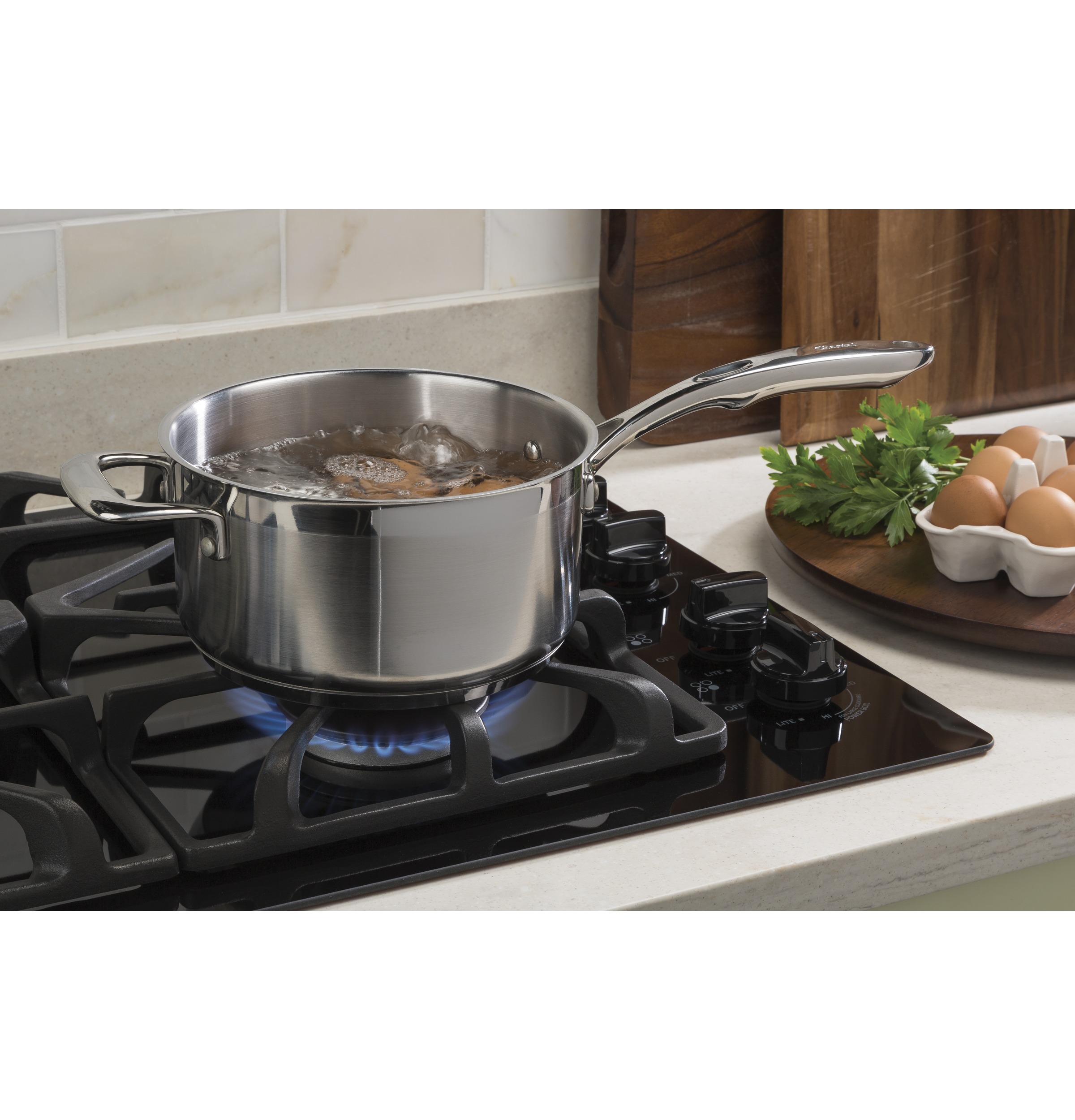 30" Built-In Gas on Glass Cooktop with Dishwasher Safe Grates JGP5530DLBB