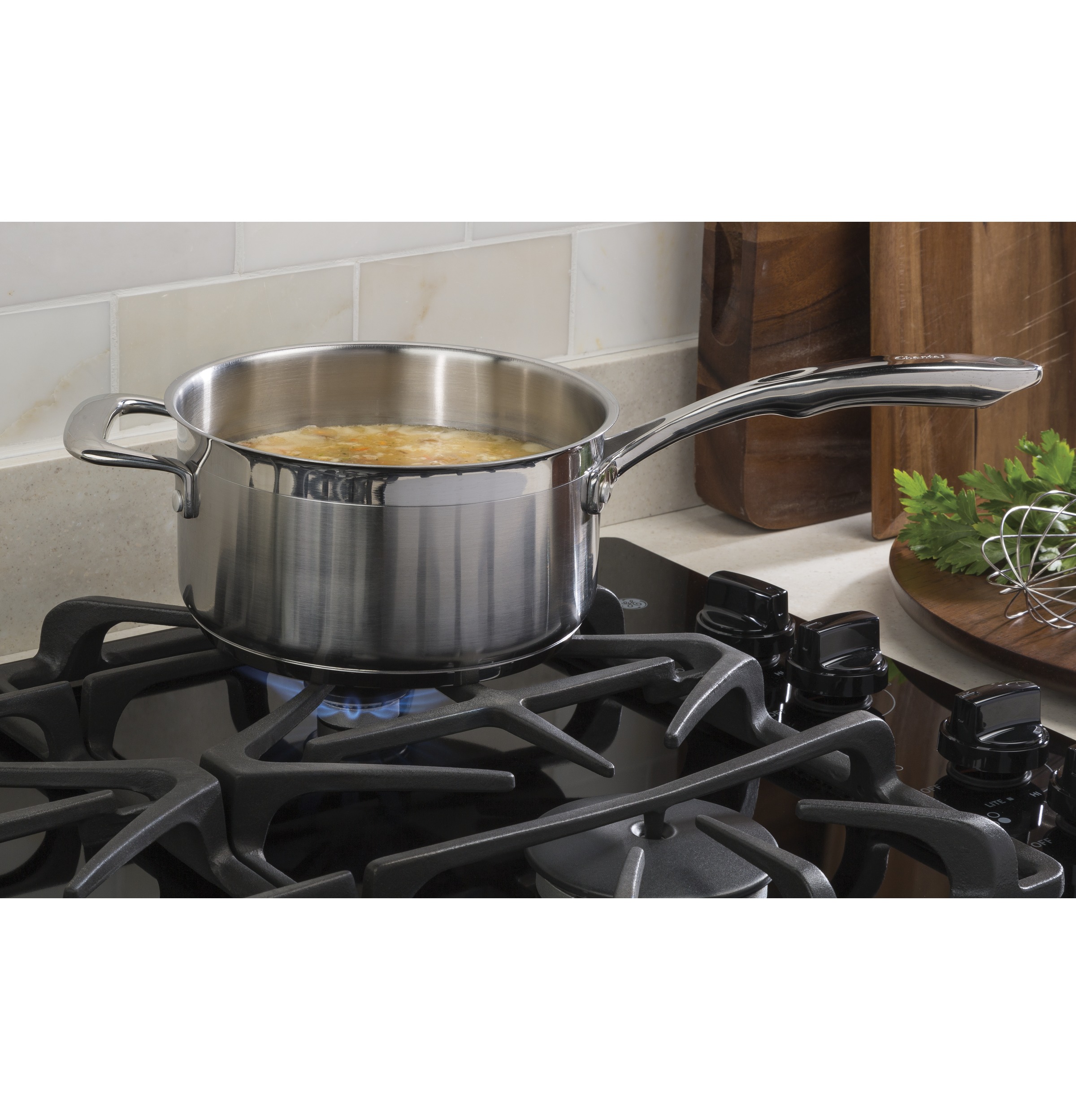 30" Built-In Gas on Glass Cooktop with Dishwasher Safe Grates JGP5530DLBB