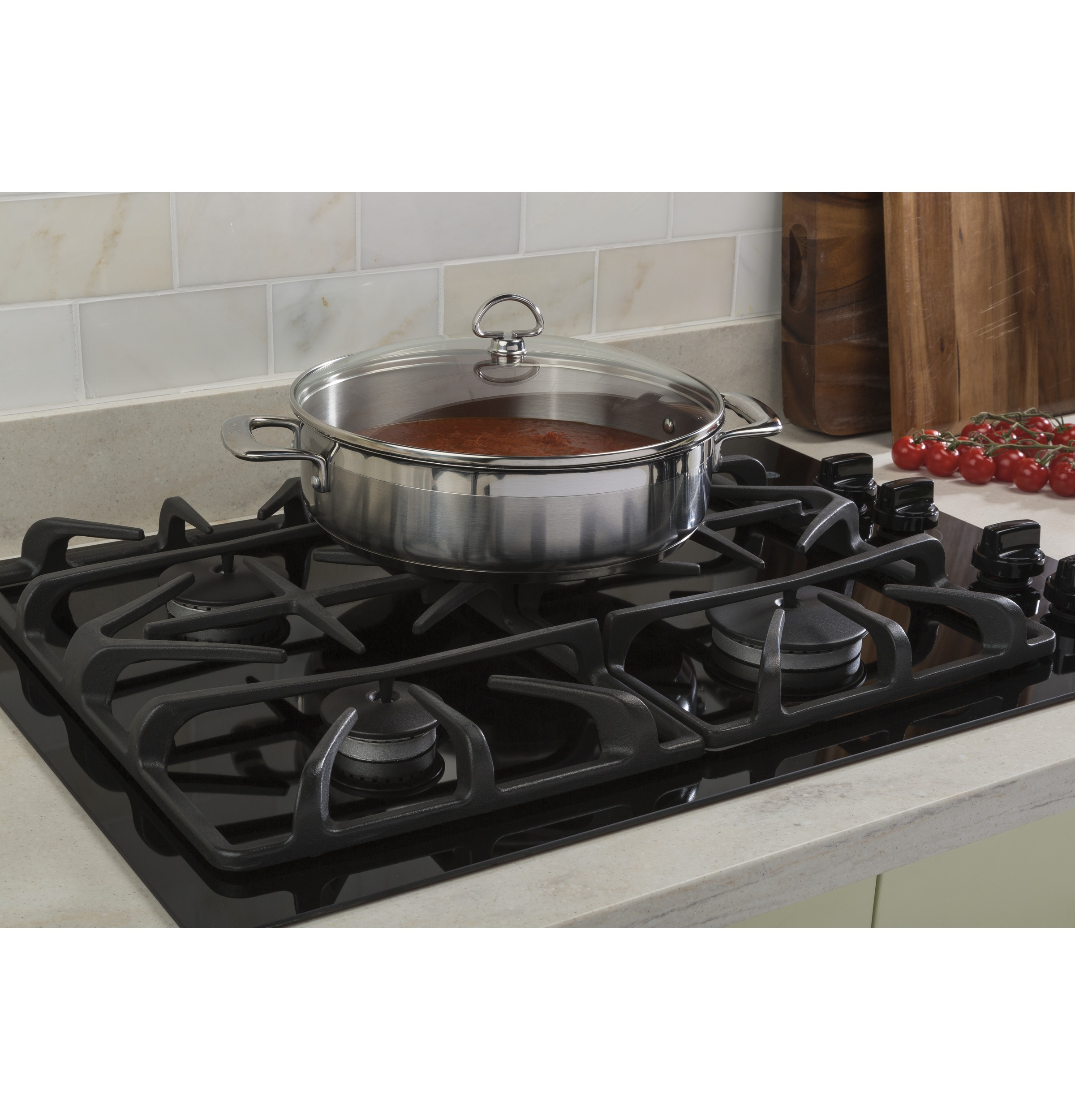 30" Built-In Gas on Glass Cooktop with Dishwasher Safe Grates JGP5530DLBB