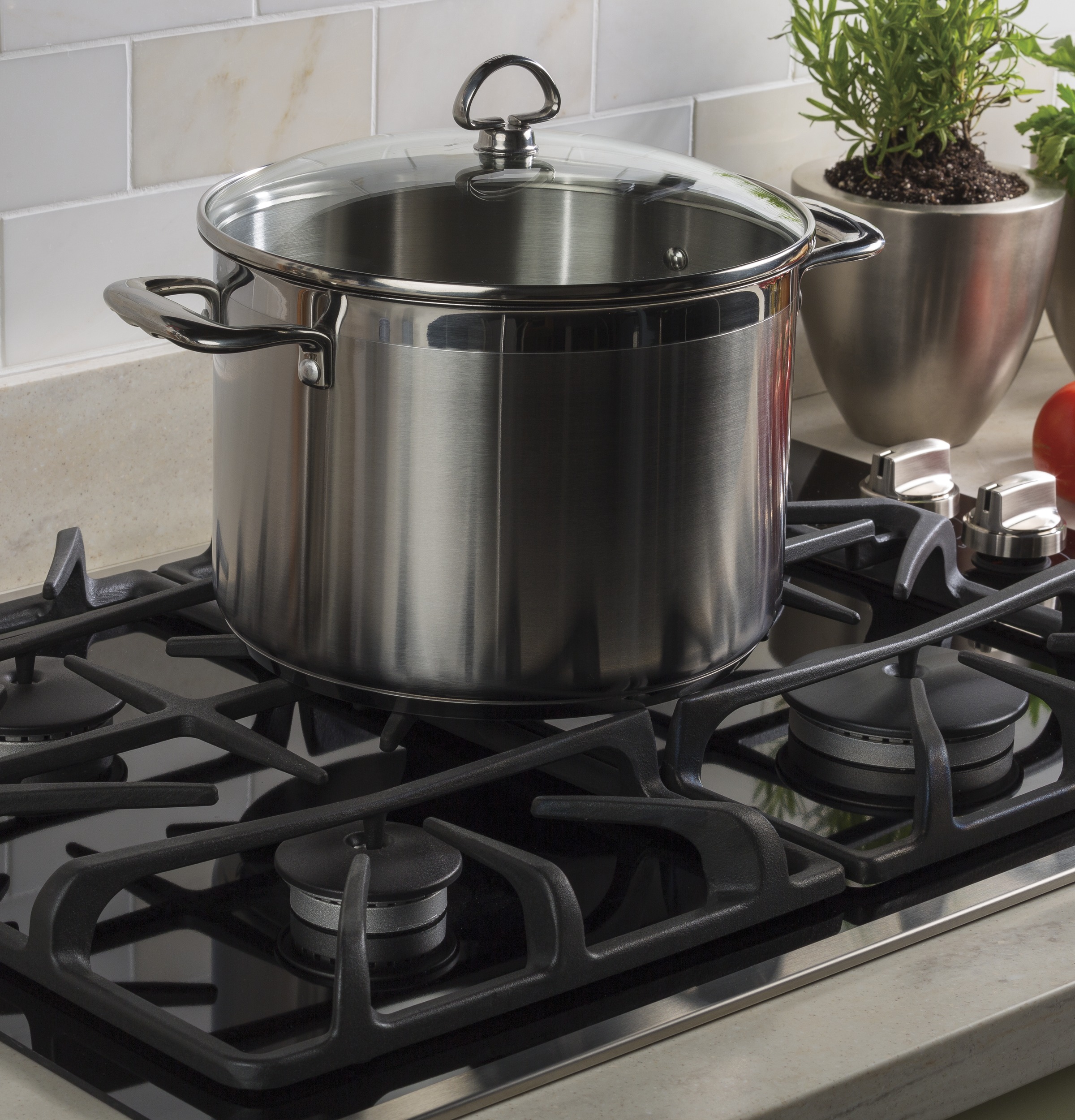 30" Built-In Gas on Glass Cooktop with Dishwasher Safe Grates JGP5530SLSS