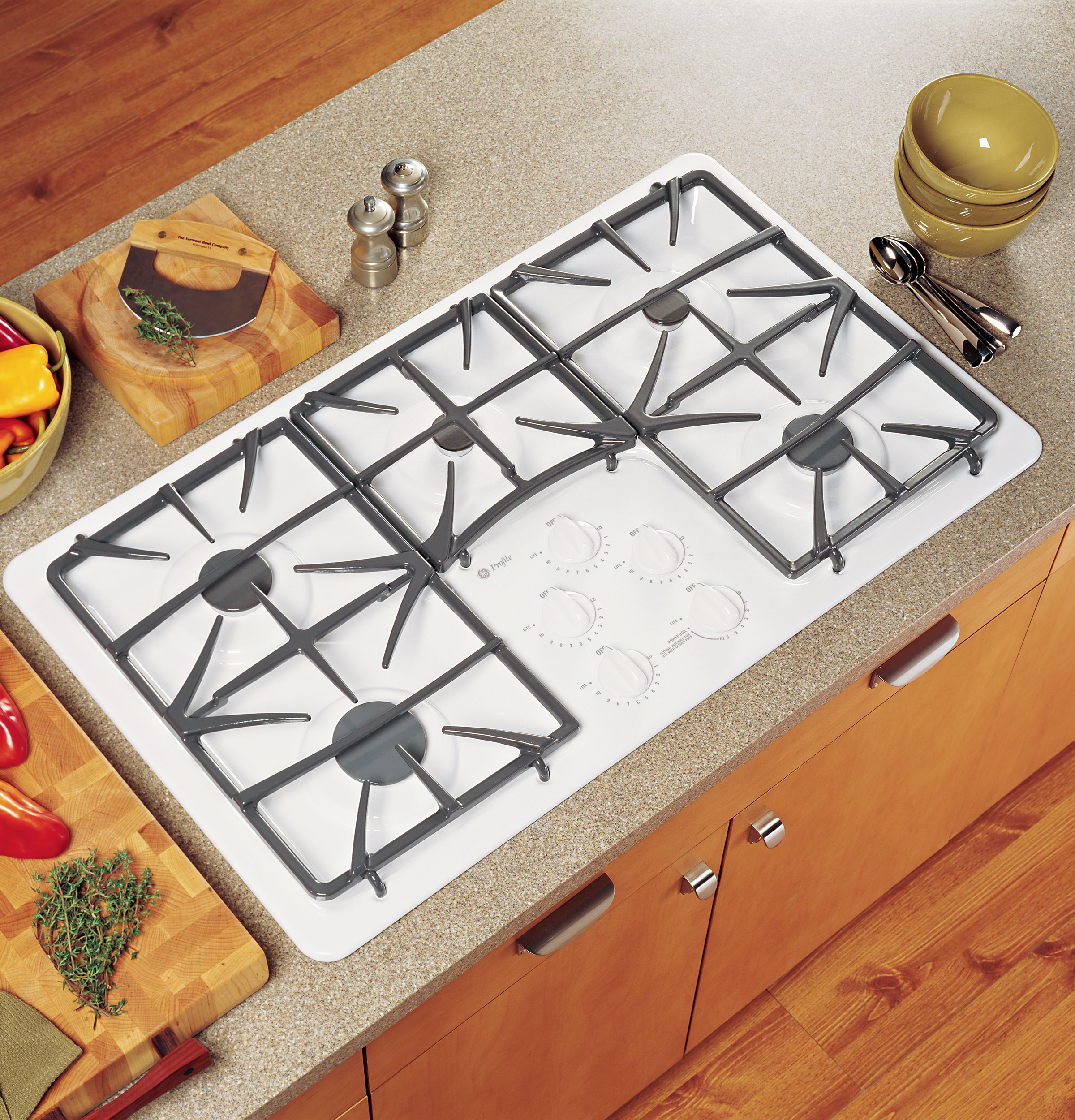 36" Built-In Gas Cooktop JGP963WEKWW
