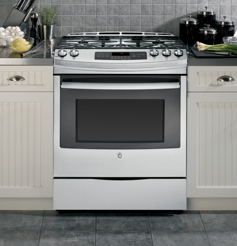 30" Slide-In Front Control Gas Range JGS750SEFSS