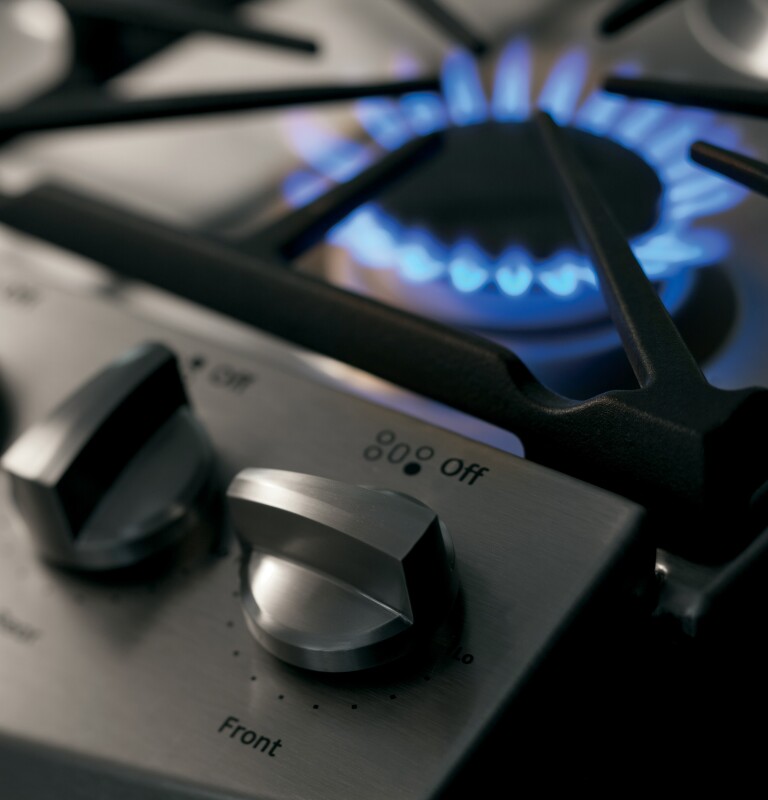 30" Slide-In Front Control Gas Range JGS750SEFSS