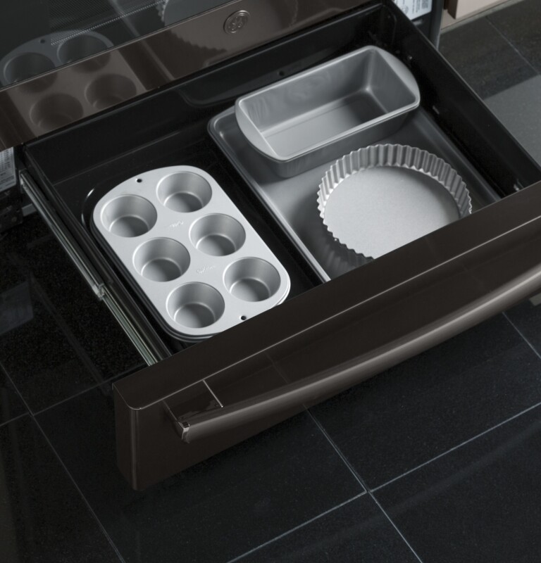 30" Slide-In Front-Control Convection Gas Range JGS760BELTS