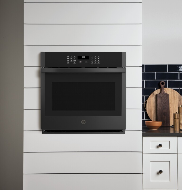 27" Smart Built-In Single Wall Oven JKS3000DNBB