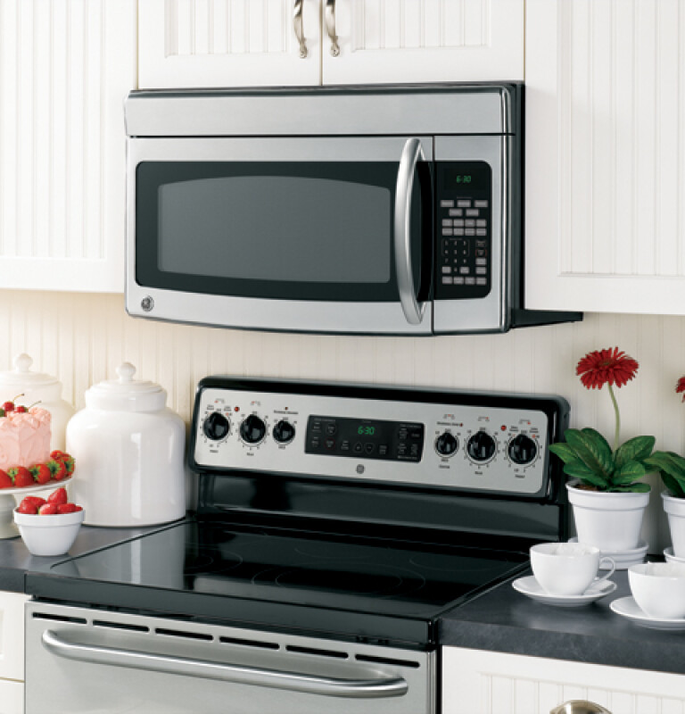 GE Spacemaker Over-the-Range Microwave Oven Black JNM1851SMSS Picture 1