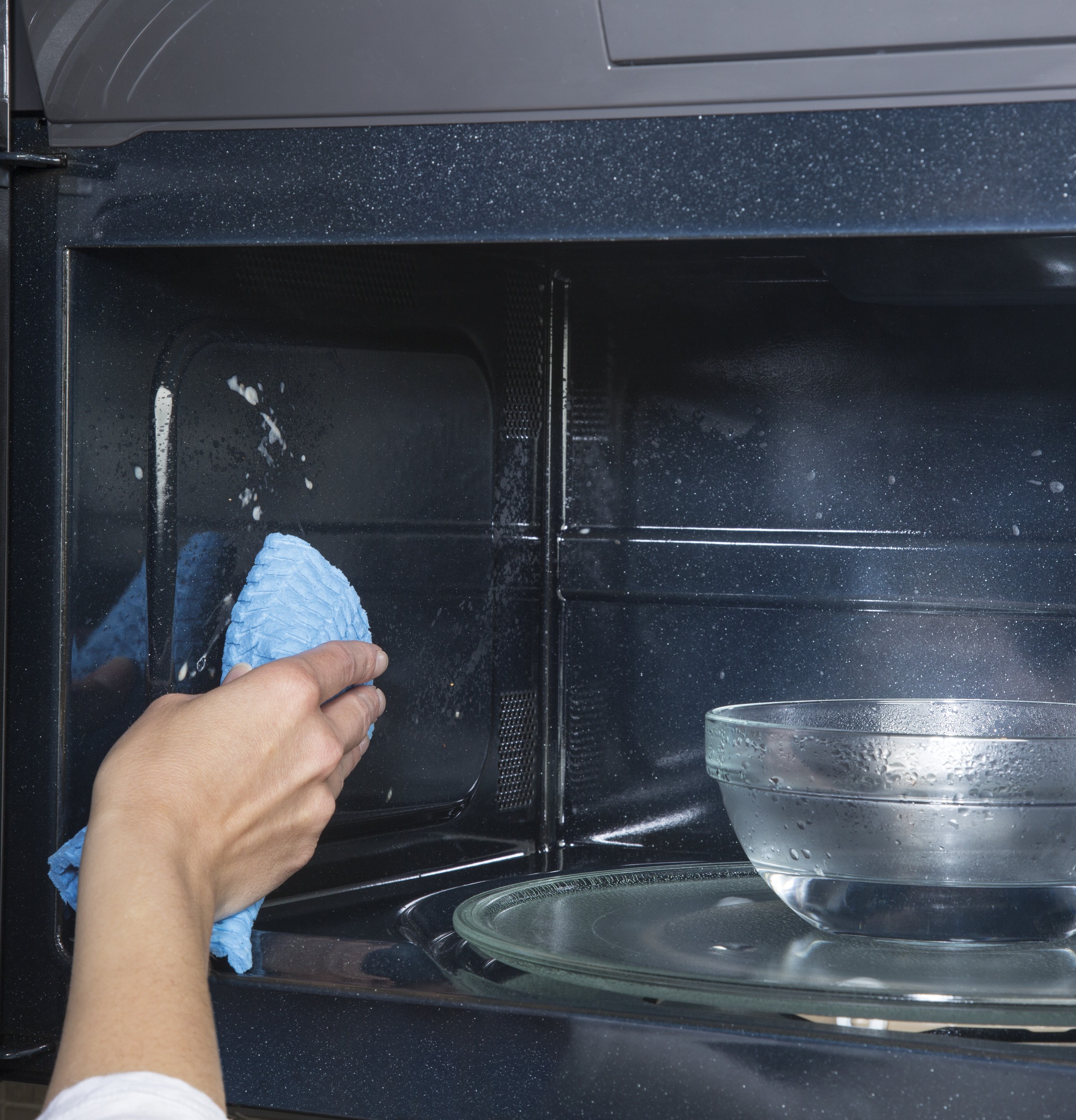 1.9 Cu. Ft. Over-the-Range Sensor Microwave Oven with Recirculating Venting JNM7196DKBB