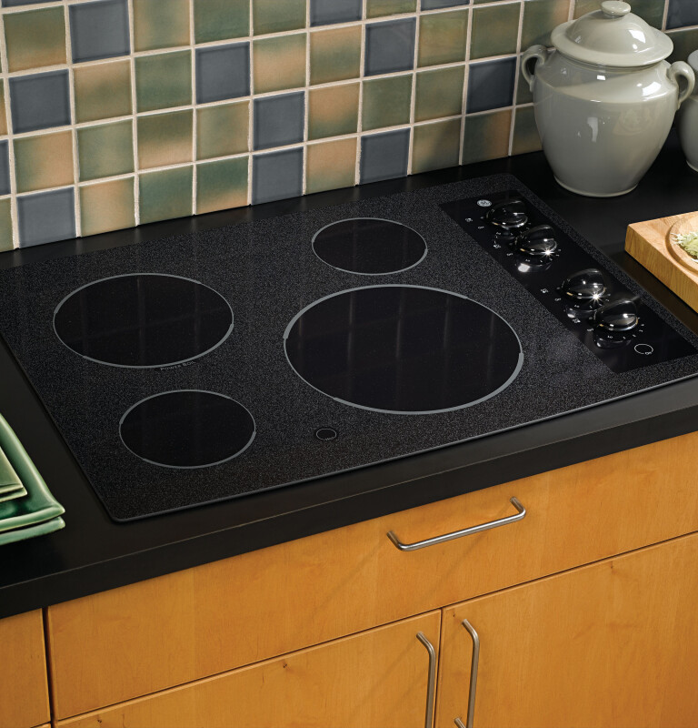 30" Built-In CleanDesign Electric Cooktop JP346BMBB