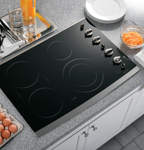 30" Built-In CleanDesign Electric Cooktop JP930SLSS