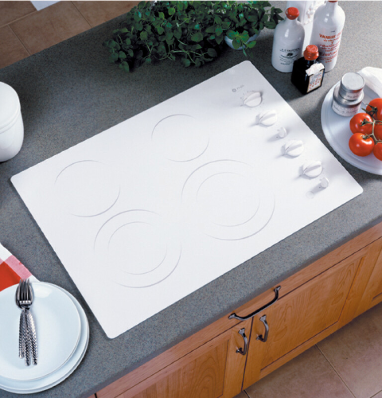 30" Built-In CleanDesign Cooktop JP931THWW